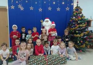 Pamiatkowe zdjęcie Rybek z Mikołajem