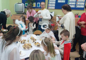 Poczestunek w Żabkach