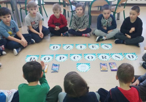 Żabki poznaja ciekawostki na temat popcornu