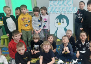 Żabki obchodzą Dzień Pingwina