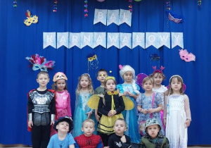 Motylki prezentują swoje stroje