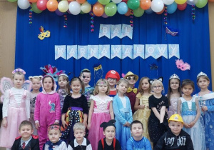 Wiewiórki prezentują swoje stroje