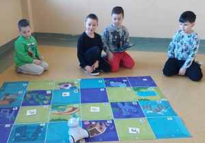 Żabki kodują drogę Robota