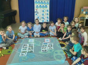 Mali badacze–eksperymenty i doświadczenia z wodą w Motylkach