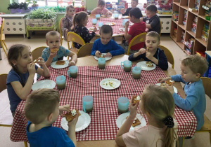 Motylki degustują gofry