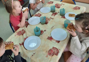 Rybki degustują gofry