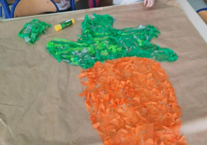 Marchewka-praca plastyczna dzieci.