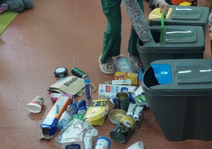 Segregujemy śmieci.