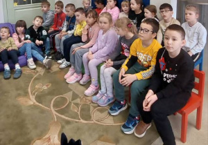 Żabki w Bibliotece.