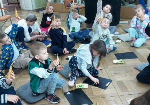 Świece wykonane przez dzieci.