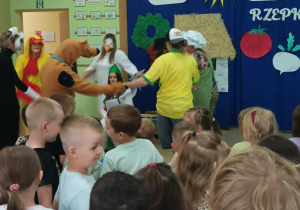 Taniec so piosenki"Kaczuszki"
