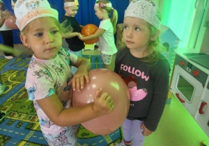 Taniec z balonami.